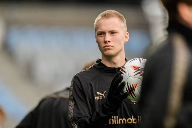 251105 Daniel Gudjohnsen during a UEFA Europa League training session with Malmö FF on November 5, 2025 in Malmö. Photo: Petter Arvidson BILDBYRAN kod PA PA1105 fotboll football soccer fotball uefa europa league europa league träning practice training malmö ff bbeng Copyright: PETTERxARVIDSON BB251105PA007