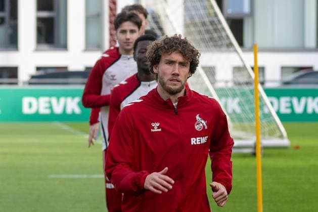 05.11.2025, Fussball: 1. Bundesliga, Saison 2025 2026, oeffentliches Training, 1. FC Koeln auf dem Trainingsgelände am Geissbockheim in Koeln. Luca Waldschmidtc (1. FC Koeln, 07) beim Athletiktraining. Foto: Kirchner-Media TH Copyright: xKirchner-Media THx