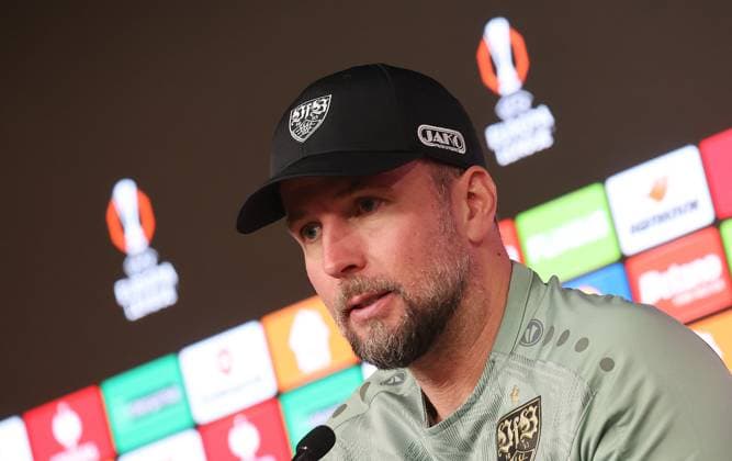 Stuttgart , Fußball Pressekonferenz PK VfB Stuttgart , Trainer Sebastian Hoeneß