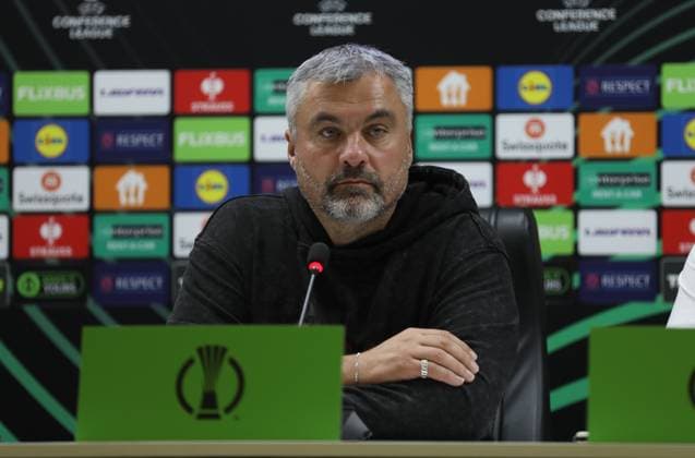 Ahead of Samsunspor v Hamrun Spartans - UEFA Conference League SAMSUN, TURKIYE - NOVEMBER 5: Head coach of Samsunspor Thomas Reis speaks during a press conference, PK, Pressekonferenz ahead of UEFA Conference League week 3 football match against Hamrun Spartans, at Samsun New 19 May Stadium in Samsun, Turkiye on November 5, 2025. Ilyas Gun Anadolu Samsun Turkey. Editorial use only. Please get in touch for any other usage.  Copyright: x2025xAnadoluxIlyasxGunx