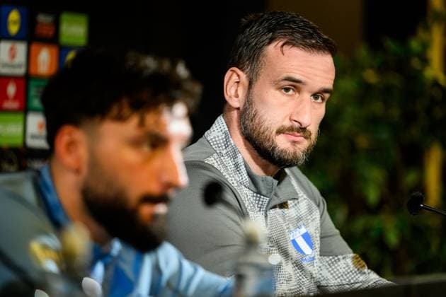 251105 Sead Haksabanovic and head coach Anes Mravac during a UEFA Europa League press conference, PK, Pressekonferenz with Malmö FF on November 5, 2025 in Malmö. Photo: Petter Arvidson BILDBYRAN kod PA PA1106 fotboll football soccer fotball uefa europa league europa league presskonferens press conference malmö ff bbeng Copyright: PETTERxARVIDSON BB251105PA071