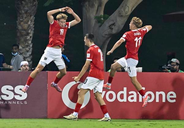 Austria vs Saudi Arabia : Group L - FIFA U-17 World Cup Qatar 2025 Johannes Mathias Moser (L) of Austria celebrate after scoring the goal during the FIFA U-17 World Cup Qatar 2025 Group L match between Austria and Saudi Arabia in Doha, Qatar, on November 5, 2025. DOHA Qatar Copyright: xNOUSHADx