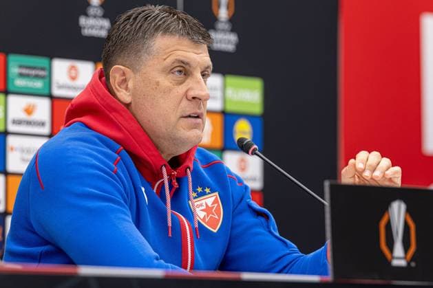 BELGRADE - EUROPA LEAGUE - BELGRADE -LOSC - CONFERENCE DE PRESSE PHOTOPQR VOIX DU NORD PASCAL BONNIERE ; 05 11 2025 ; BELGRADE 05.11.2025 europa League , conference de presse de l equipe de Belgrade avant le match contre le LOSC. Vladan Milojeviic coach Photo Pascal Bonniere La voix Du Nord press conference, PK, Pressekonferenz europa League in BELGRADE on November 5, 2025 HAUTS DE FRANCE France  Copyright: xPHOTOPQR VOIXxDUxNORD MAXPPPxPASCALxBONNIEREx 20251105VDN7573 20251105VDN7573