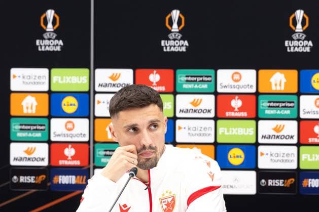 BELGRADE - EUROPA LEAGUE - BELGRADE -LOSC - CONFERENCE DE PRESSE PHOTOPQR VOIX DU NORD PASCAL BONNIERE ; 05 11 2025 ; BELGRADE 05.11.2025 europa League , conference de presse de l equipe de Belgrade avant le match contre le LOSC. Rade KRUNIC . Photo Pascal Bonniere La voix Du Nord press conference, PK, Pressekonferenz europa League in BELGRADE on November 5, 2025 HAUTS DE FRANCE France  Copyright: xPHOTOPQR VOIXxDUxNORD MAXPPPxPASCALxBONNIEREx 20251105VDN7605 20251105VDN7605