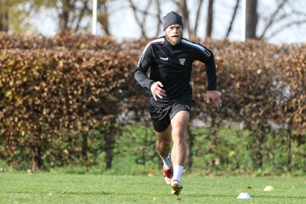 05. November 2025, Fussball, Training FC Schweinfurt 05, Dritte Liga, 3. Liga, Herren Kristian Böhnlein (FC Schweinfurt 05, 13) beim Training, Einzelfoto Schweinfurt Trainingsplatz Sachs-Stadion Bayern Unterfranken Deutschland
