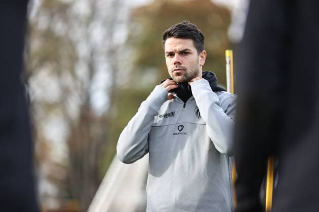 05. November 2025, Fussball, Training FC Schweinfurt 05, Dritte Liga, 3. Liga, Herren Trainer Victor Kleinhenz (FC Schweinfurt 05) nach dem Training, Einzelbild Schweinfurt Trainingsplatz Sachs-Stadion Bayern Unterfranken Deutschland