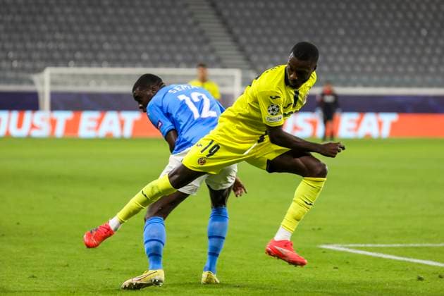 UEFA Champions League : Pafos vs Villarreal KEN SEMA of Pafos and NICOLAS PEPE of Villarreal compete for the ball. Pafos plays against Villarreal for the matchday 4 of the League Phase of the UEFA Champions League competition, Limassol, Cyprus, on Nov. 5, 2025. Limassol Cyprus Copyright: xKOSTASxPIKOULASx