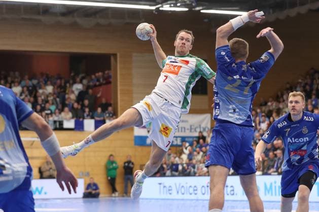 05.11.2025, xtgx, Handball, DHB Pokal 3. Runde, TV Großwallstadt - SC Magdeburg v.l. Felix Claar (Magdeburg, 7) wirft Tor, Torschuetze, erzielt Tor, Treffer, scores the goal Elsenfeld