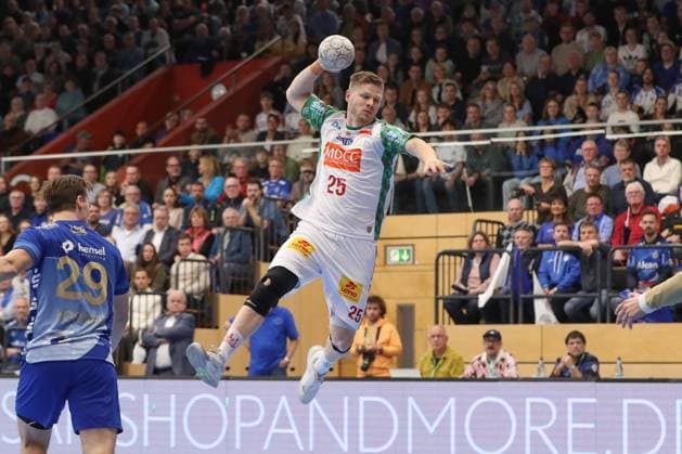 05.11.2025, xtgx, Handball, DHB Pokal 3. Runde, TV Großwallstadt - SC Magdeburg v.l. Sebastian Barthold (Magdebug, 25) wirft Tor, Torschuetze, erzielt Tor, Treffer, scores the goal Elsenfeld