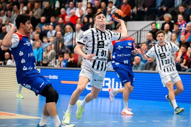 Balingen: DHB Pokal - Achtelfinale - HBW Balingen - THW Kiel Bence Imre (THW Kiel) Balingen Baden-Württemberg Deutschland