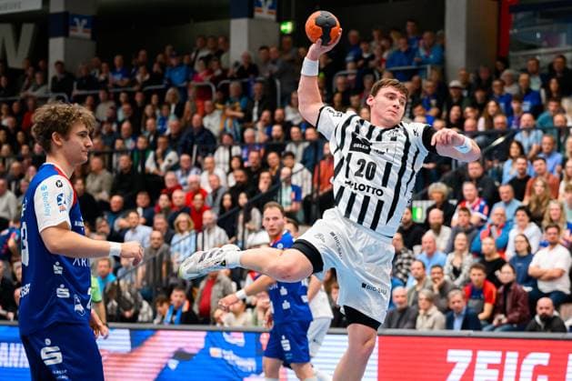 Balingen: DHB Pokal - Achtelfinale - HBW Balingen - THW Kiel Lukas Laube (THW Kiel) Balingen Baden-Württemberg Deutschland