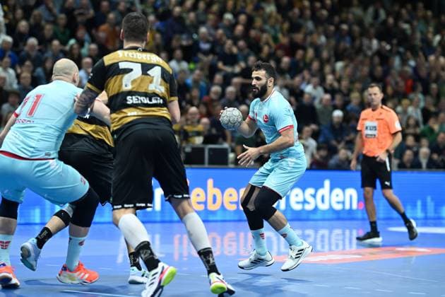 Mohamed Amine Darmoul (MT Melsungen , 71) HC Elbflorenz 2006 vs. MT Melsungen, DHB-Pokal Herren, Spielzeit 2025 2026, 05.11.2025 HC Elbflorenz 2006 vs. MT Melsungen, DHB-Pokal Herren, Spielzeit 2025 2026, 05.11.2025 Dresden Copyright: xEibner-Pressefoto xHoepnerx EP_PHR