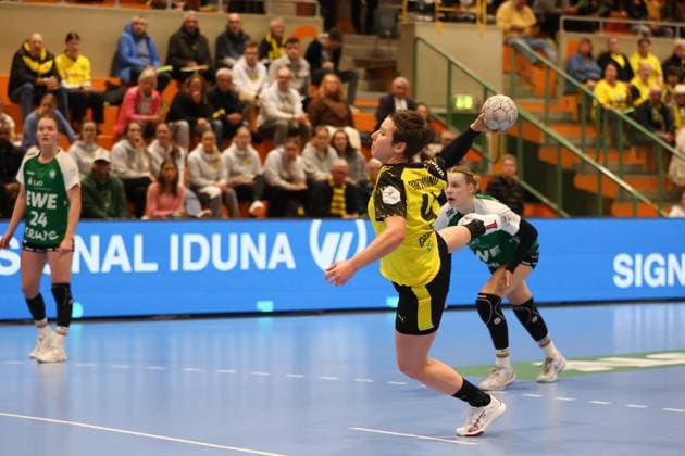 Alina Grijseels (Borussia Dortmund) GER, Borussia Dortmund gegen VfL Oldenburg, Handball, DHB-Pokal Frauen, Achtelfinale, Spielzeit 2025 2026, 05.11.2025 GER, Borussia Dortmund gegen VfL Oldenburg, Handball, DHB-Pokal Frauen, Achtelfinale, Spielzeit 2025 2026, 05.11.2025 Dortmund Copyright: xEibner-Pressefoto FrankxZeisingx EP_FZG