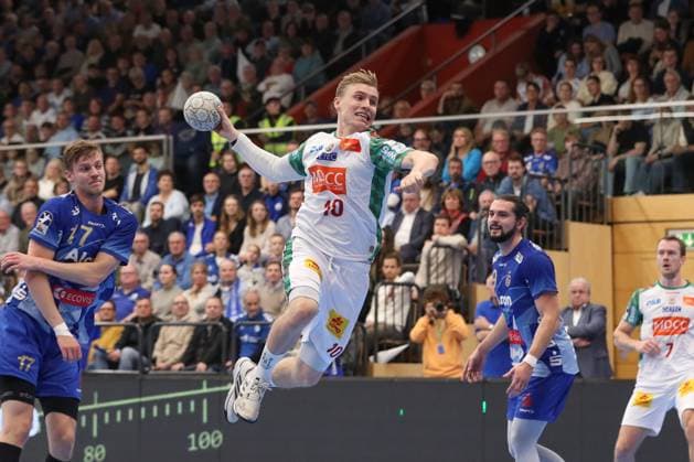 05.11.2025, xtgx, Handball, DHB Pokal 3. Runde, TV Großwallstadt - SC Magdeburg v.l. Gisli Thorgeir Kristjansson (Magdeburg, 10) wirft Tor, Torschuetze, erzielt Tor, Treffer, scores the goal Elsenfeld