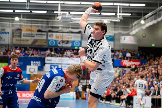 Balingen: DHB Pokal - Achtelfinale - HBW Balingen - THW Kiel Lukas Laube (THW Kiel) Balingen Baden-Württemberg Deutschland