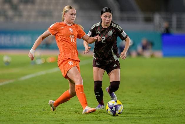 11 Derks R. J. E. (Forward) of Netherlands U-17 is in action during the FIFA U-17 Women s World Cup Morocco 2025 Semifinal match between Netherlands and Mexico in Rabat, Morocco, on November 5, 2025, at the Olympic Stadium  Copyright: xAndreaxAmato IPAxSportx xipa-agency.netx xx IPA_67574688 IPA_Agency_IPA67574688