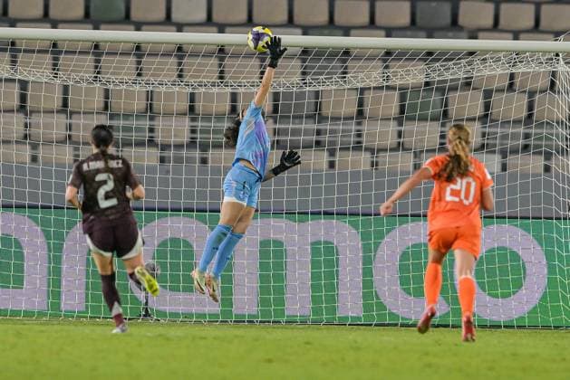 11 Solis J. (Forward) of Mexico U-17 is in action during the FIFA U-17 Women s World Cup Morocco 2025 Semifinal match between Netherlands and Mexico in Rabat, Morocco, on November 5, 2025, at the Olympic Stadium  Copyright: xAndreaxAmato IPAxSportx xipa-agency.netx xx IPA_67574697 IPA_Agency_IPA67574697