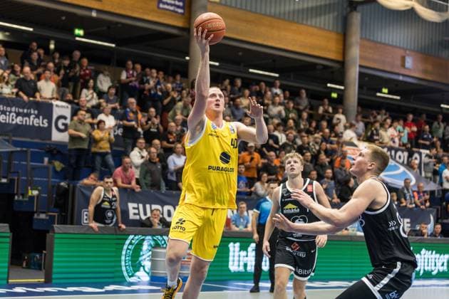 GER, European North Basketball League, ENBL, 2025-2026, Syntainics MBC - Valmiera Glass VIA. 05.11.2025, Stadthalle, Weißenfels, GER, European North Basketball League, ENBL, 2025-2026, Syntainics MBC - Valmiera Glass VIA. Collin Welp (Syntainics MBC, 40) Â Foto Alexander Trienitz Weißenfels Stadthalle Sachsen-Anhalt Deutschland