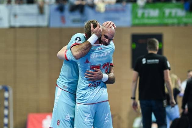 Adrian Sipos (MT Melsungen , 8) Timo Kastening (MT Melsungen , 73) HC Elbflorenz 2006 vs. MT Melsungen, DHB-Pokal Herren, Spielzeit 2025 2026, 05.11.2025 HC Elbflorenz 2006 vs. MT Melsungen, DHB-Pokal Herren, Spielzeit 2025 2026, 05.11.2025 Dresden Copyright: xEibner-Pressefoto xHoepnerx EP_PHR