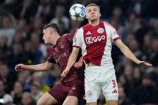 AMSTERDAM , 05-11-2025 , JohanCruyff Arena , season 2025 2026 , UEFA Champions League Football , match between Ajax and Galatasaray. Picture shows Ajax player Anton Gaaei Ajax - Galatasaray  x31876963x Copyright: