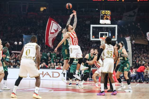 Crvena Zvezda Meridianbet Belgrade v Panathinaikos Aktor Athens - Euroleague BELGRADE, SERBIA - NOVEMBER 05: Players in action during the EuroLeague Regular Season Round 9 match between Crvena Zvezda Meridianbet Belgrade and Panathinaikos Aktor Athens at Belgrade Arena on November 05, 2025 in Belgrade, Serbia. Filip Stevanovic Anadolu Belgrade Serbia. Editorial use only. Please get in touch for any other usage.  Copyright: x2025xAnadoluxFilipxStevanovicx