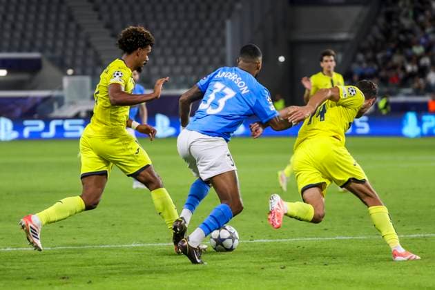 UEFA Champions League : Pafos vs Villarreal ANDERSON of Pafos attacks with the ball. Pafos plays against Villarreal for the matchday 4 of the League Phase of the UEFA Champions League competition, Limassol, Cyprus, on Nov. 5, 2025. Limassol Cyprus Copyright: xKOSTASxPIKOULASx