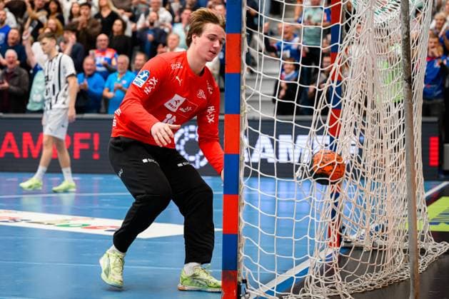 Balingen: DHB Pokal - Achtelfinale - HBW Balingen - THW Kiel Torhueter Markus Hanns (Kiel) Balingen Baden-Württemberg Deutschland