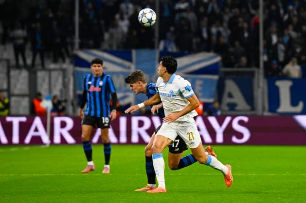 FOOTBALL : Olympique de Marseille VS Atalanta Bergame - UEFA Champions League - 05 11 2025 Nayef Aguerd (OM) Charles De Ketelaere (Atalanta BC) - UEFA Champions League match between Olympique de Marseille and Atalanta Bergame on November 5, 2025 at the Orange Velodrome Stadium in Marseille. MarseilleFrance  Copyright: xWilliamxCannarellax
