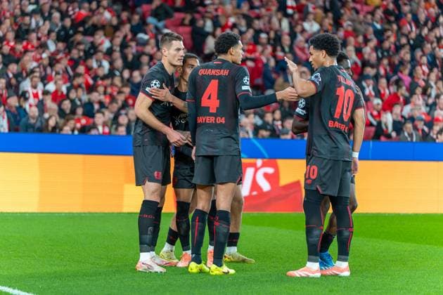 Juel von Bayer 04 Leverkusen nach dem Fuehrungstreffer, mit Patrik Schick (Bayer Leverkusen, 14), Jarell Quansah (Bayer Leverkusen, 04), Malik Tillmann (Bayer Leverkusen, 10), POR, Benfica Lissabon vs. Bayer 04 Leverkusen, Fussball, UEFA Champions League, Spieltag 4, Spielzeit 2025 2026, 05.11.2025, POR, Benfica Lissabon vs. Bayer 04 Leverkusen, Fussball, UEFA Champions League, Spieltag 4, Spielzeit 2025 2026, 05.11.2025, Lissabon Copyright: xEibner-Pressefoto EdwardxCheungx EP_ECG