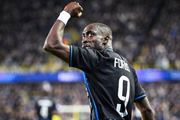 Club Brugge v Barcelona - UEFA Champions League BRUGGE, BELGIUM - NOVEMBER 05 : Forbs Carlos forward of Club Brugge celebrating scoring a goal (3-2) during the UEFA Champions League 2025 26 League Phase MD4 match between Club Brugge and Barcelona on November 5, 2025 in Brugge, Belgium, 05 11 2025 Brugge Belgium  Copyright: xNicoxVereeckenx