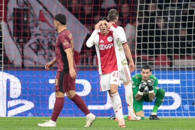 AMSTERDAM , 05-11-2025 , JohanCruyff Arena , season 2025 2026 , UEFA Champions League Football , match between Ajax and Galatasaray. Picture shows Ajax player Rayane Bounida disappointed after miss chance to score Ajax - Galatasaray  x31878661x Copyright: