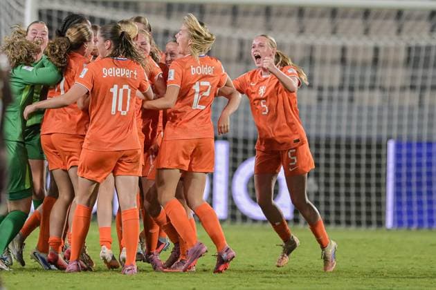 The Netherlands celebrate reaching the finals during the FIFA U-17 Women s World Cup Morocco 2025 Semifinal match between Netherlands and Mexico in Rabat, Morocco, on November 5, 2025, at the Olympic Stadium  Copyright: xAndreaxAmato IPAxSportx xipa-agency.netx xx IPA_67577870 IPA_Agency_IPA67577870