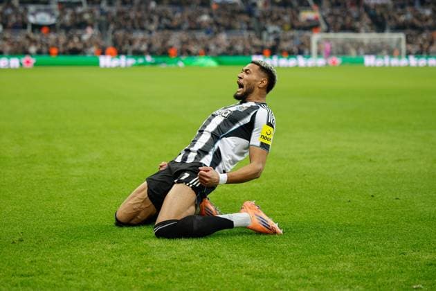 5th November 2025; St James Park, Newcastle, England; UEFA Champions League Football, Newcastle United versus Athletic Bilbao; Joelinton of Newcastle United celebrates scoring his sides second goal of the match in the 49th minute for 2-0  CraigxCowan
