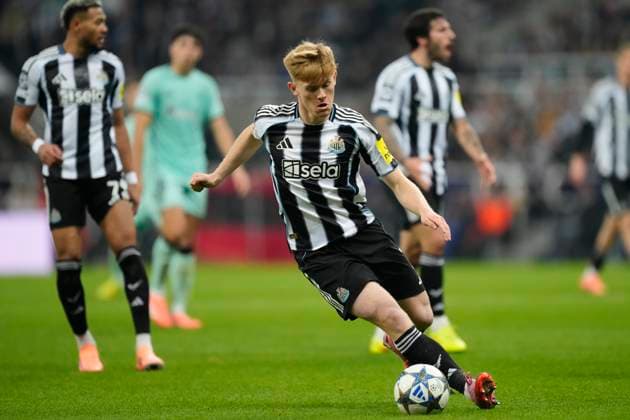Newcastle United FC v Athletic Club - UEFA Champions League 2025 26 League Phase MD4 Lewis Hall left-back of Newcastle and England during the UEFA Champions League 2025 26 League Phase MD4 match between Newcastle United FC and Athletic Club at St James Park on November 5, 2025 in Newcastle upon Tyne, England. Newcastle upon Tyne England United Kingdom  Copyright: xJosexBretonx originalFilename:bretonhernandez-newcastl251105_npgTf.jpg