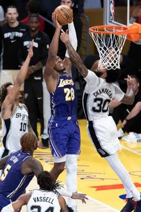 November 5, 2025, Los Angeles, California, USA: Los Angeles LakersÃ¢â‚¬â ¢ Rui Hachimura (28) goes to the basket against San Antonio SpursÃ¢â‚¬â ¢ Julian Champagnie (30) during an NBA, Basketball Herren, USA basketball game, in Los Angeles Wednesday, Nov. 5, 2025. Los Angeles USA - ZUMAc68_ 20251105_zaf_c68_046 Copyright: xRingoxChiux