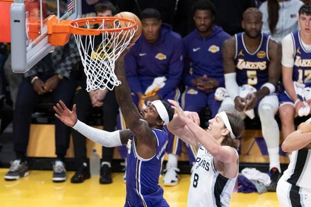 November 5, 2025, Los Angeles, California, USA: Los Angeles LakersÃ¢â‚¬â ¢ Jarred Vanderbilt (2) goes to the basket under pressure from San Antonio SpursÃ¢â‚¬â ¢ Kelly Olynyk (8) during an NBA, Basketball Herren, USA basketball game, in Los Angeles Wednesday, Nov. 5, 2025. Los Angeles USA - ZUMAc68_ 20251105_zaf_c68_050 Copyright: xRingoxChiux