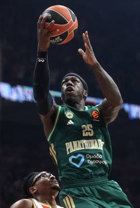 SERBIA, BELGRADE - NOVEMBER 5, 2025: Crvena zvezda s Chima Moneke (L) and Panathinaikos Kendrick Nunn are in action in a 2025 26 Euroleague Regular Season Round 9 basketball match between Crvena zvezda and Panathinaikos at Belgrade Arena. Mikhail Sinitsyn TASS  85456212