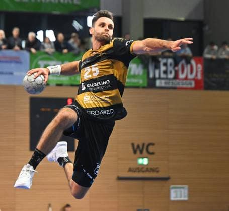 Sebastian Greß (Dresden), HC Elbflorenz Dresden gegen MT Melsungen, Handball, DHB-Pokal, DHB, Pokal, Saison 2025 2026, Dresden, BallsportARENA Dresden, 05.11.2025,