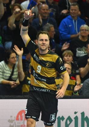 Julius Dierberg (Dresden), HC Elbflorenz Dresden gegen MT Melsungen, Handball, DHB-Pokal, DHB, Pokal, Saison 2025 2026, Dresden, BallsportARENA Dresden, 05.11.2025,