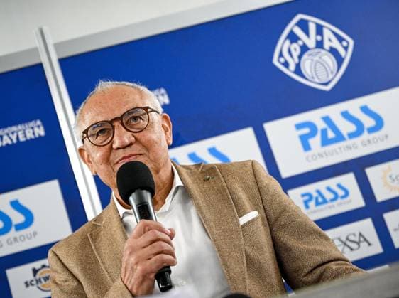 05.11.2025, xpsx, Viktoria Aschaffenburg Mitgliederversammlung, v.l. Felix Magath Aschaffenburg Bayern Deutschland (DEU)