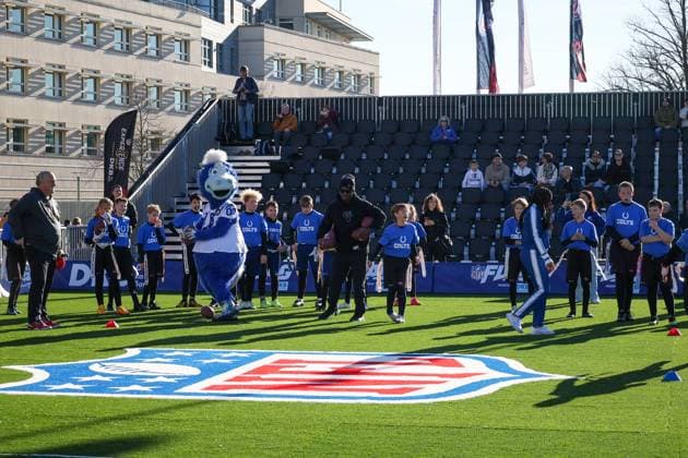 Flag Football for Kids, NFL, American Football Herren, USA Experience am Brandenburger Tor, 2025_11_06, Photo: Foot.Bowl Thomas Sobotzki Copyright: xFootxBowl ThomasxSobotzkix
