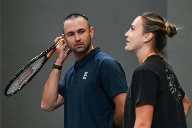WTA, Tennis Damen Finals 2025 - Day Six RIYADH, SAUDI ARABIA NOVEMBER 6, 2025: Aryna Sabalenka is seen during her training session with coach Anton Dubrov, on Day 6 of the 2025 WTA Finals at King Saud University Indoor Arena in Riyadh, Saudi Arabia, on November 6, 2025. Riyadh Saudi Arabia  Copyright: xArturxWidakx originalFilename:widak-wtafinal251106_npIrA.jpg
