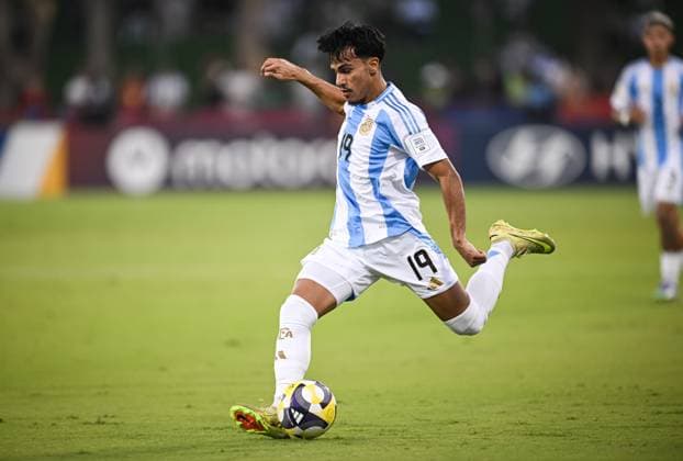 Fussball, Junioren U 17 WM 2025 in Doha Katar Vorrunde 06.11.2025 Gruppe D Argentinien - Tunesien Armando Guener (Argentinien Borussia Moenchengladbach)