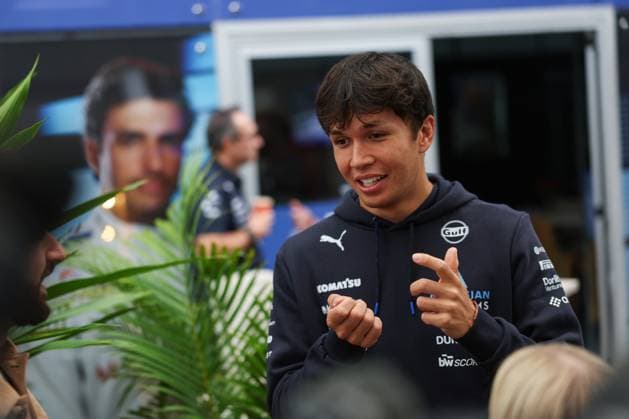 F1 - SAO PAULO GRAND PRIX 2025 ALBON Alexander (tha), Williams Racing FW47, portrait during the 2025 Formula 1 Grande Premio de Sao Paulo, 2025 Sao Paulo Grand Prix, 21th round of the 2025 FIA Formula One World Championship, WM, Weltmeisterschaft from November 7 to 9, 2025 on the Interlagos, in Sao Paulo, Brazil - Sao PauloBrazil  Copyright: xANTONINxVINCENTx