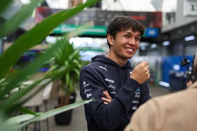 F1 - SAO PAULO GRAND PRIX 2025 ALBON Alexander (tha), Williams Racing FW47, portrait during the 2025 Formula 1 Grande Premio de Sao Paulo, 2025 Sao Paulo Grand Prix, 21th round of the 2025 FIA Formula One World Championship, WM, Weltmeisterschaft from November 7 to 9, 2025 on the Interlagos, in Sao Paulo, Brazil - Sao PauloBrazil  Copyright: xANTONINxVINCENTx
