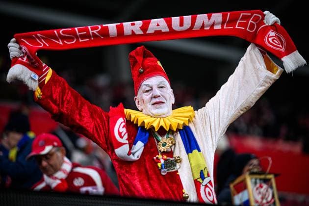 MAINZ, GERMANY - 6 NOVEMBER, 2025: - The football match of UEFA Conference League 1. FSV Mainz 05 vs ACF Fiorentina at Mewa Arena.  Copyright: xVITALIIxKLIUIEVx