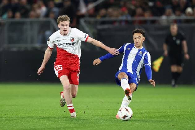 UTRECHT , 06-11-2025 , stadium Galgenwaard , season 2025 2026 , UEFA Europa League football , league phase match day 4 , match between FC Utrecht and Porto , picture shows FC Utrecht player Derry John Murkin Utrecht - Porto  x31889237x Copyright: