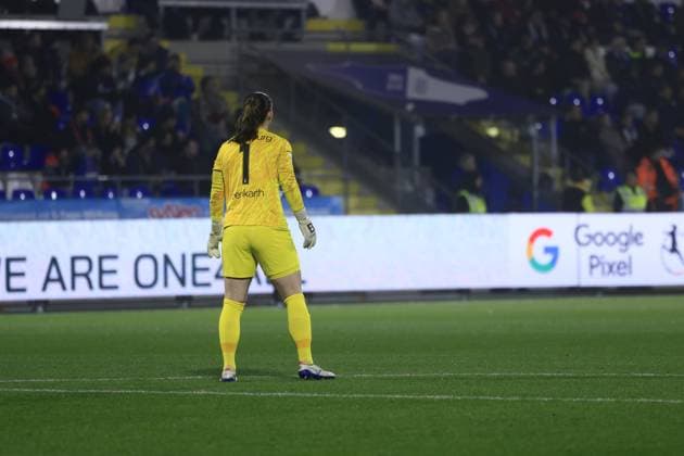 RECORD DATE NOT STATED Torwart Laura Benkarth (1; SC Freiburg Frauen) in Defensive GPFBL: TSG Hoffenheim gegen SC Freiburg am 06.11.2025 im Dietmar-Hopp Stadion in Hoffenheim. Torwart Laura Benkarth (1; SC Freiburg Frauen) in Aktion