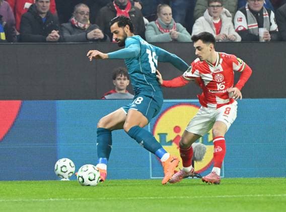 Conference League Mewa-Arena Mainz - 0611.2025 1. FSV Mainz 05 (mz) - AC. Florenz (flo) Pablo MARI (flo), li - Paul NEBEL (1. FSV Mainz 05) Fussball - Conference League - 1. FSV Mainz 05