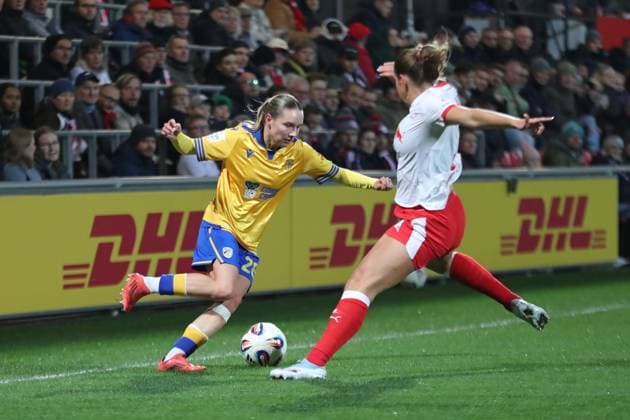 Google Pixel Frauen-Bundesliga, RB Leipzig - FC Carl Zeiss Jena; 06.11.2025 Emily Reske (28, Carl Zeiss Jena). Fußball, Google Pixel Frauen-Bundesliga, Saison 2025 2026, 9. Spieltag: RB Leipzig vs. FC Carl Zeiss Jena am 06.11.2025, Trainingszentrum Cottaweg, Leipzig. DFB REGULATIONS PROHIBIT ANY USE OF PHOTOGRAPHS AS IMAGE SEQUENCES AND OR QUASI-VIDEO. Copyright: xBEAUTIFULxSPORTS JanxKaeferx